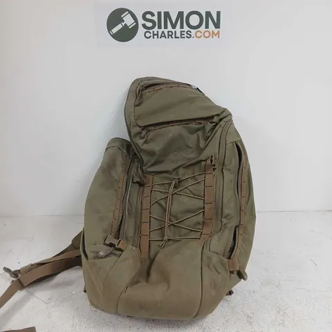 ARC'TERYX HIKING/CAMPING BACK PACK