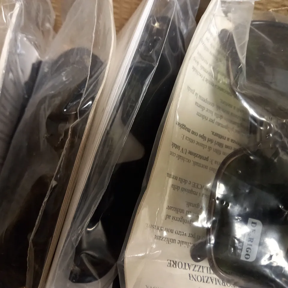 APPROXIMATELY 10 POLICE 1292M 0885 SUNGLASSES