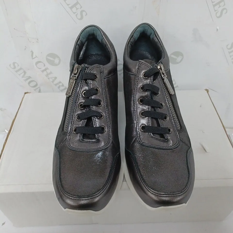 BOXED PAIR OF RUTH LANGSFORD WEDGE BLACK TRAINERS IN PEWTER - SIZE 39