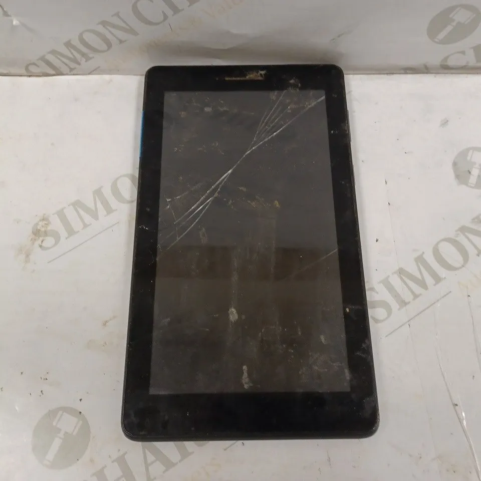 LENOVO TABLET IN BALCK - UNKNOWN MODEL