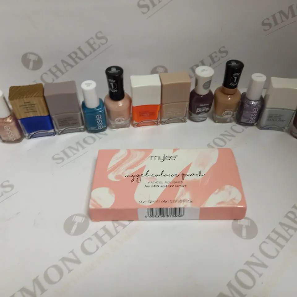 LOT OF 13 MANICURE ITEMS RRP £110