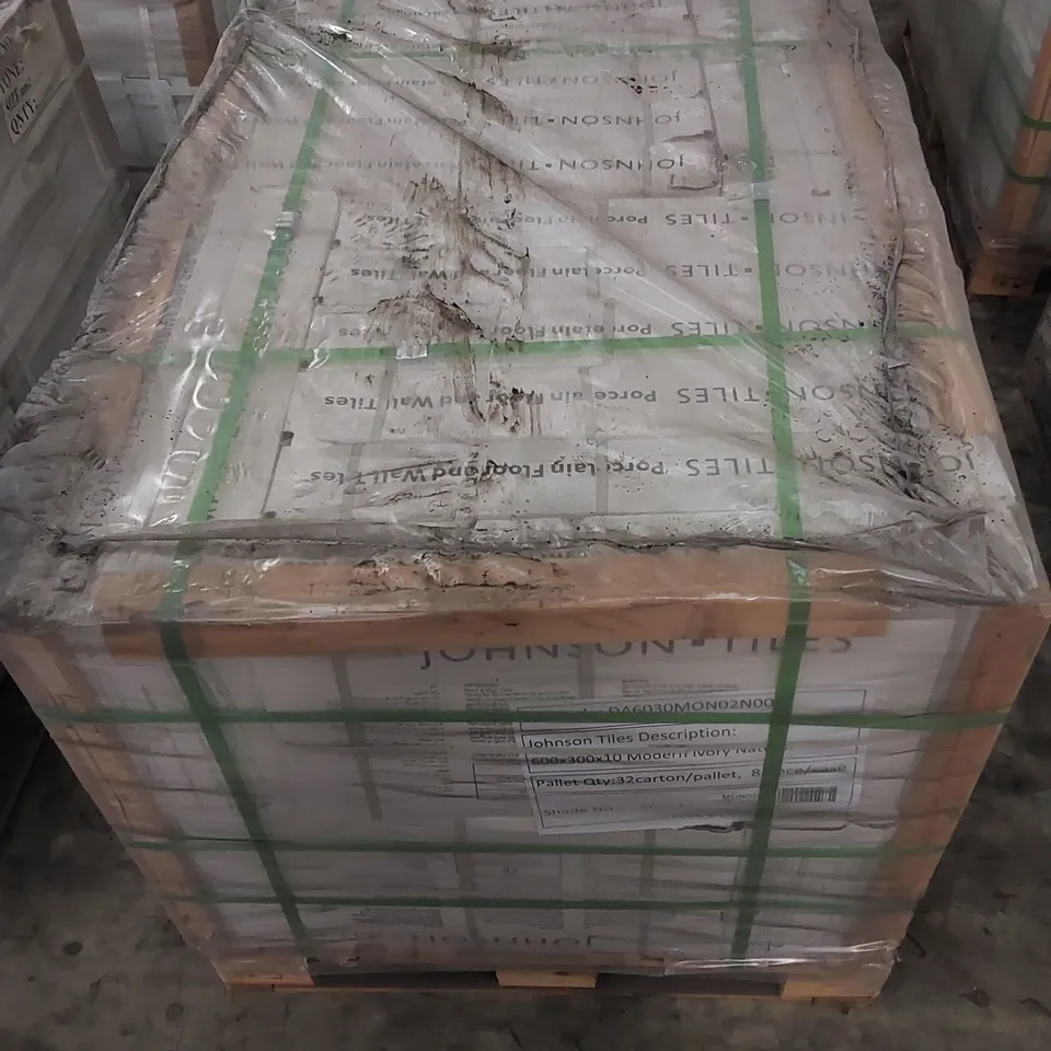 PALLET TO CONTAIN APPROX 32 X CARTONS OF JOHNSON PORCELAIN FLOOR AND WALL MODERN IVORY NATURAL TILES - 8 TILES PER CARTON // TILE SIZE: 600 X 300 X 10mm