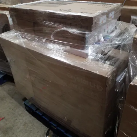 PALLET CONTAINING APPROXIMATELY 9 ASSORTED DAMAGED TVS