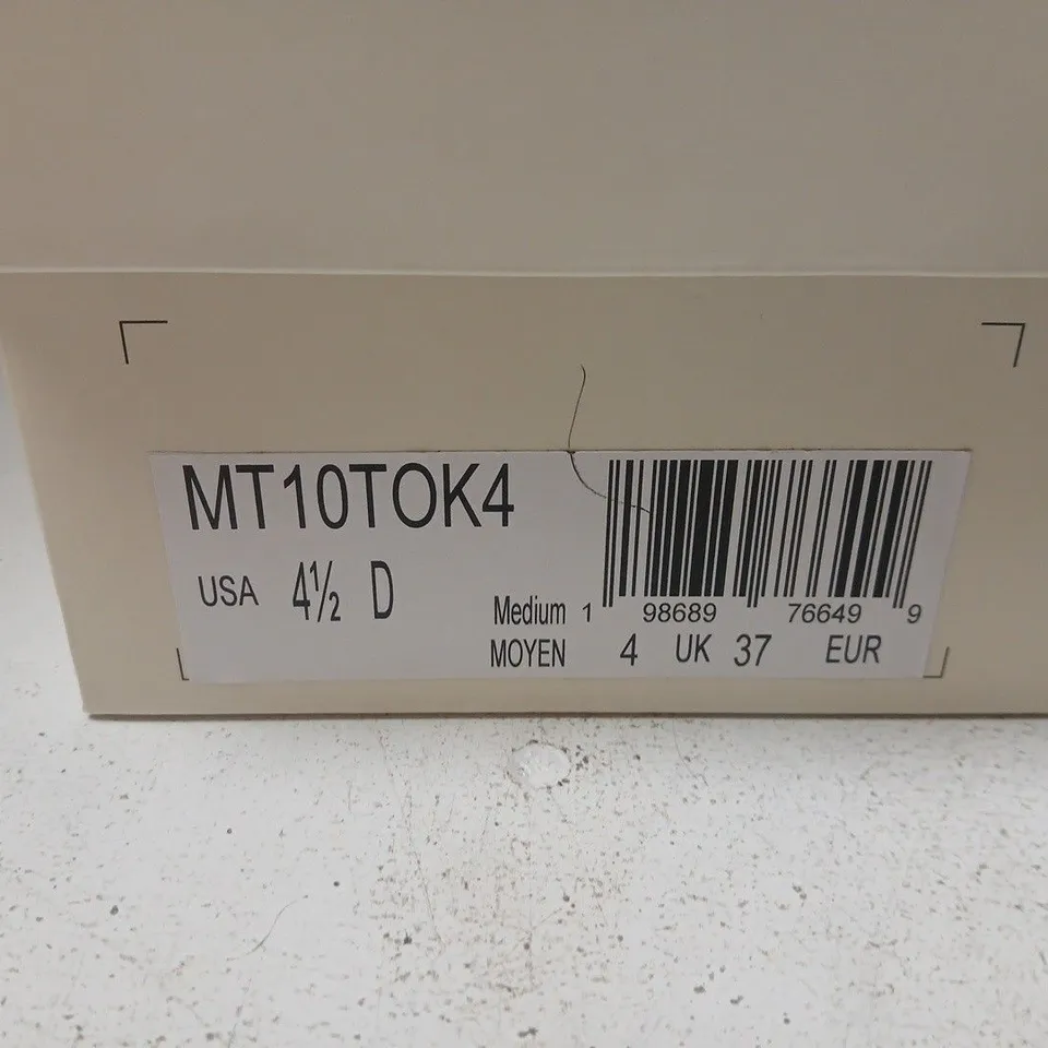 NEW BALANCE TOKYO DESIGN STUDIO TRAINERS – UK 4 