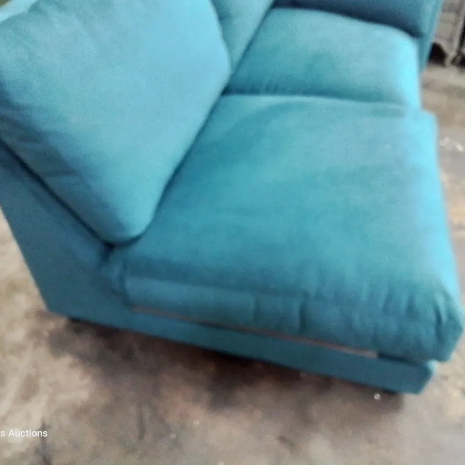 QUALITY BRITISH DESIGNER LOUNGE Co. TWO SEATER SECTION PLUSH TEAL FABRIC 
