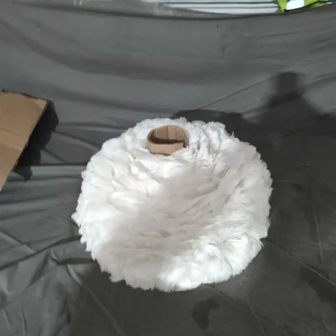 WHITE FLUFFY FEATHERED LAMPSHADE – CIRCULAR DESIGN