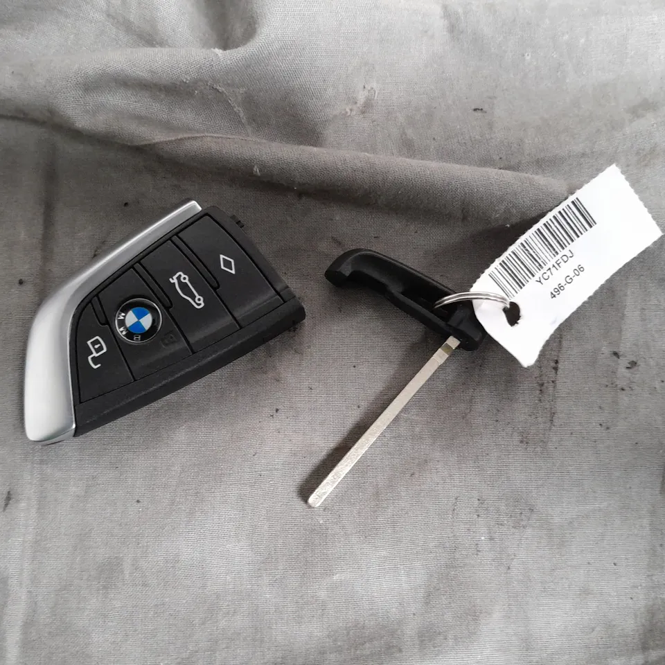 BMW KEY FOB 