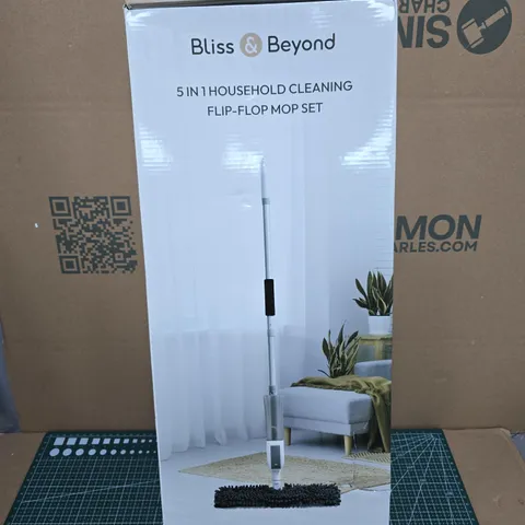 BLISS & BEYOND 5 IN 1 HOUSEHOLD CLEANING FLIP-FLOP MOP SET – BOXED