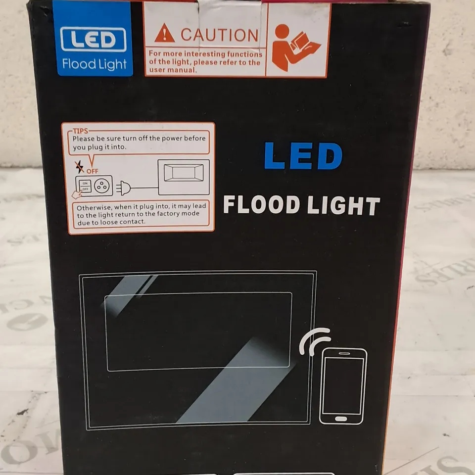 BOXED LED FLOOD LIGHT