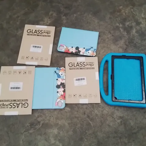 PALLET TO CONTAIN A LARGE ASSORTMENT OF TABLET CASES AND SIMILAR PRODUCTS