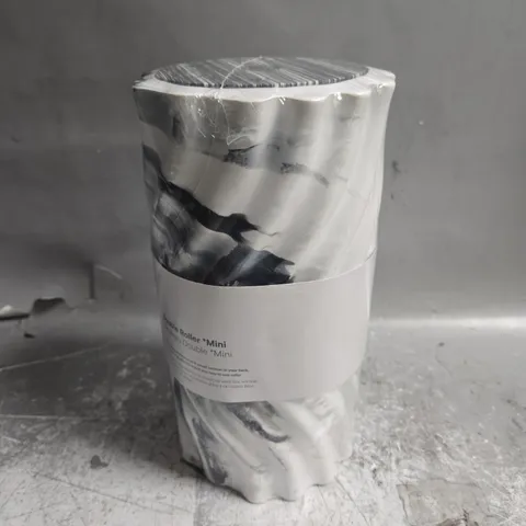 LULULEMON MINI DOUBLE ROLLER 