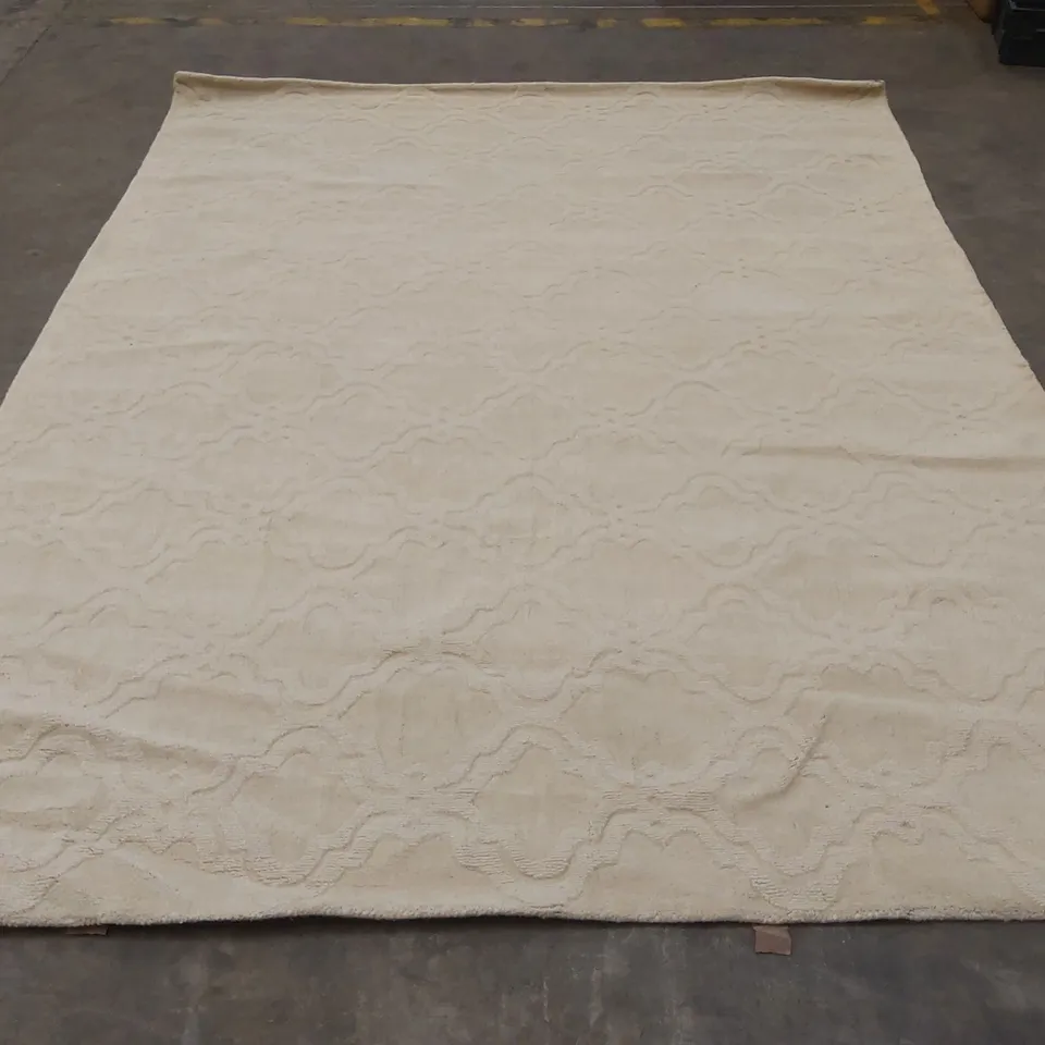 ALONZA HAND TUFTED WOOL CREAM RUG // SIZE: 225 X 290cm