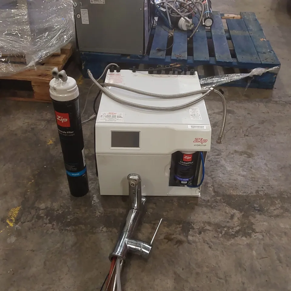 ZIP HYDROTAP AV160/175G4 BOILING CHILLED TAP