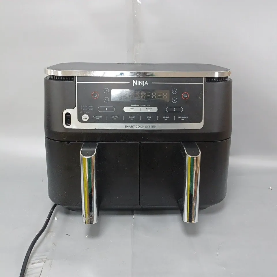 BOXED NINJA FOODI MAX DUALZONE AIR FRYER AF451UK