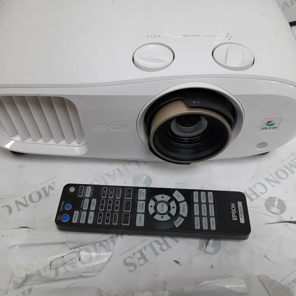 BOXED EPSON EH-TW7100 HOME PROJECTOR