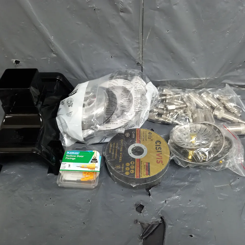 BOX OF ASSORTED HOUSEHOLD ITEMS TO INCLUDE DOOR FIXINGS, CUTTING HEELS AND ASSORTED NUTS AND BOLTS 