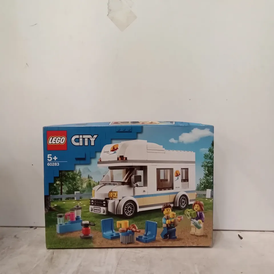 BOXED LEGO CITY CAMPERVAN