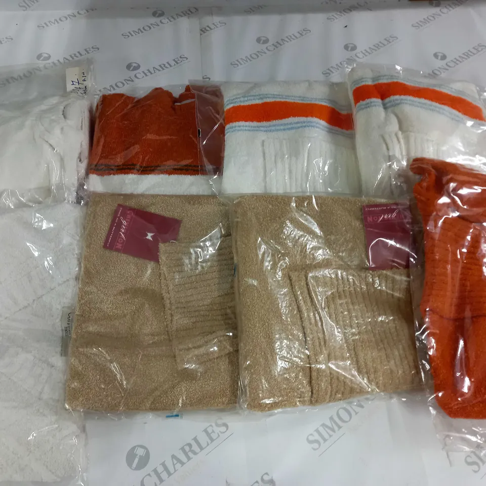 LOT OF 8 ASSORTED BAGGED CLOTHING ITEMS - VARIOUS SIZES