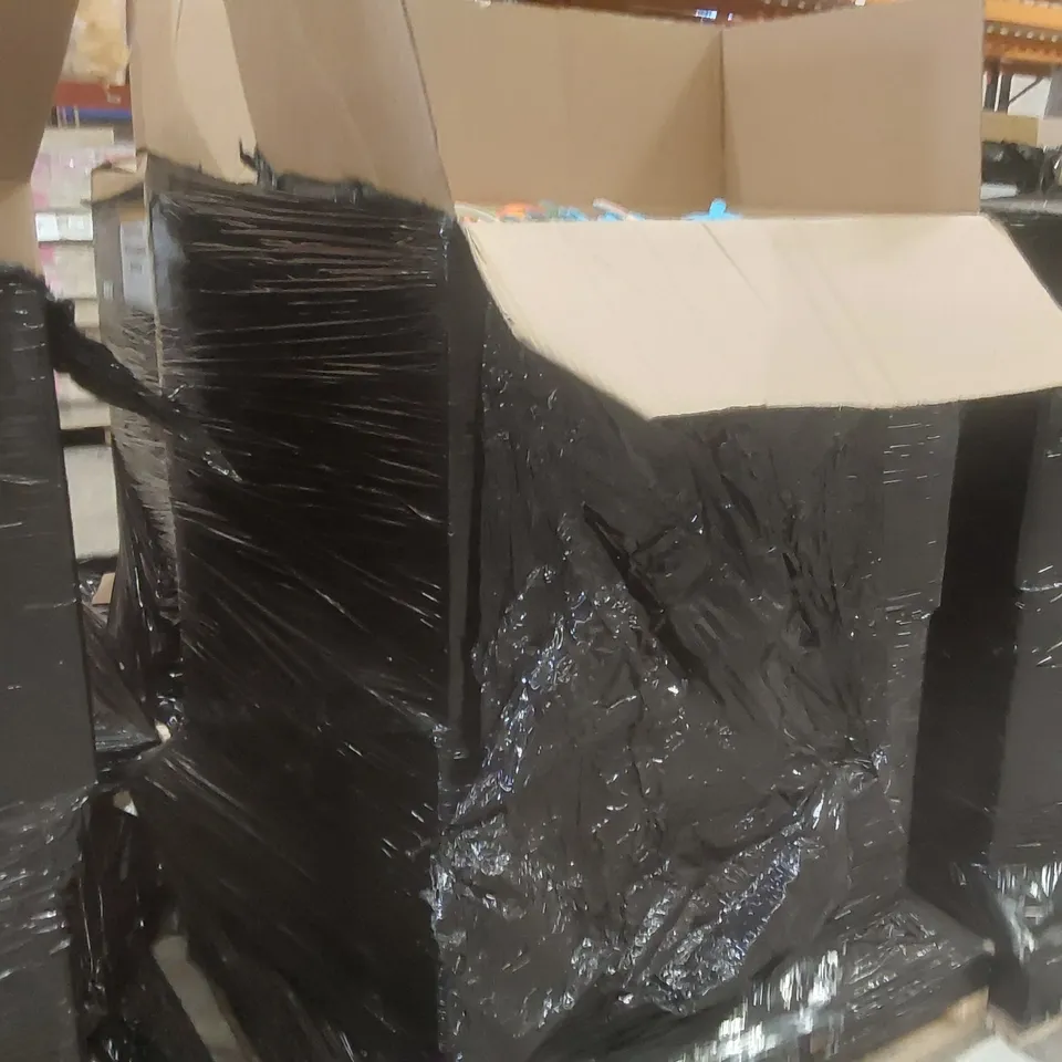 PALLET CONTAINING A VERY LARGE QUANTITY OF ASSORTED EASTER PRODUCTS