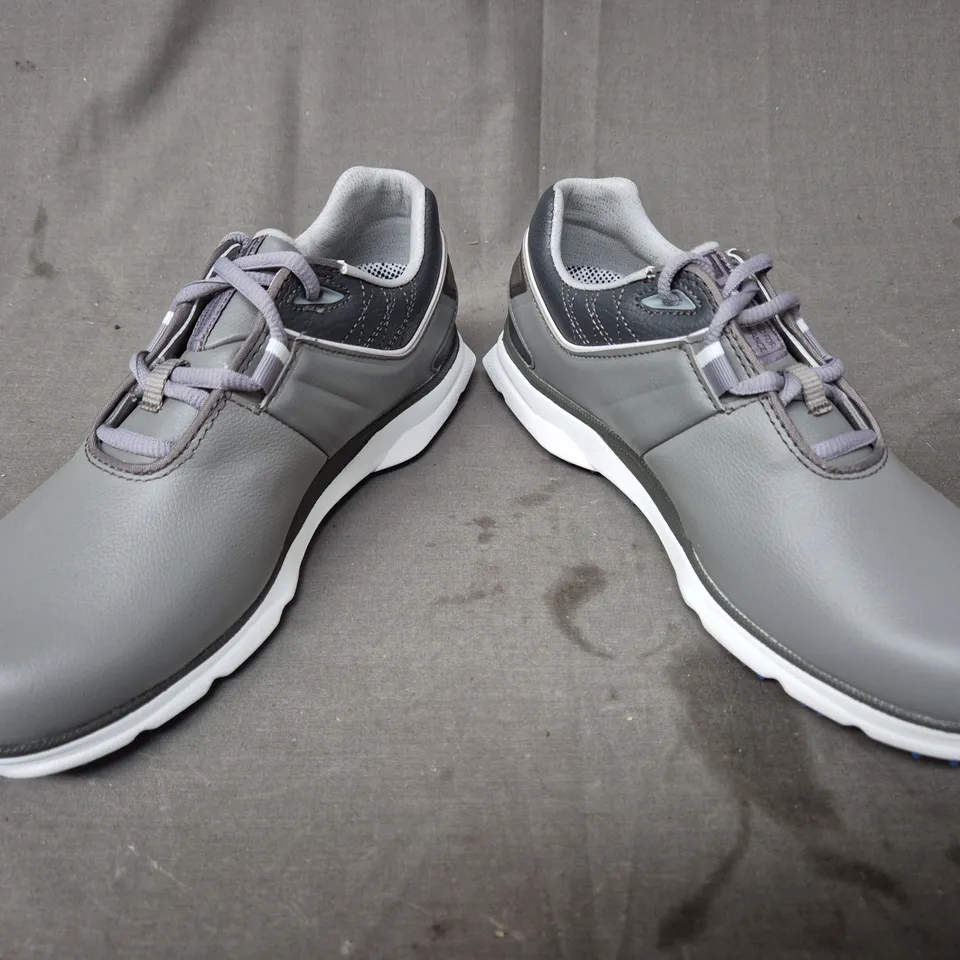 BOXED PAIR OF FOOTJOY PRO SL WOMEN'S GOLF SHOES IN GREY UK SIZE 5