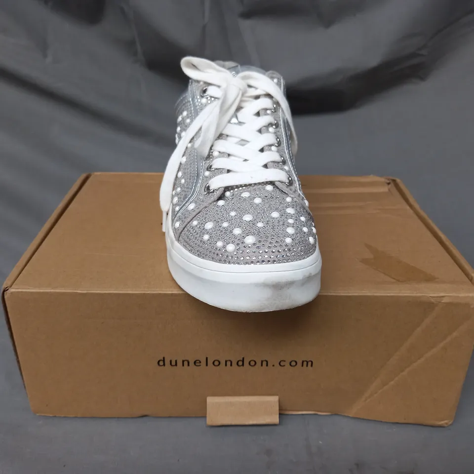BOXED PAIR OF DUNE LONDON TRAINERS IN SILVER SIZE 7