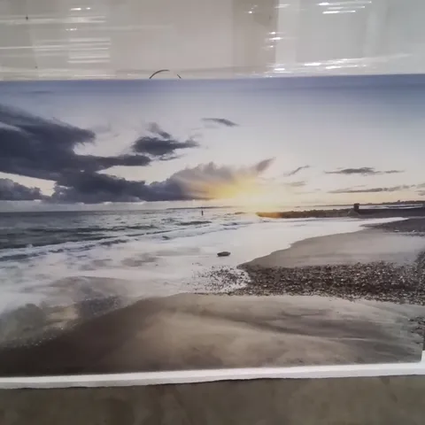 BEACH SCENE CANVAS WALL ART