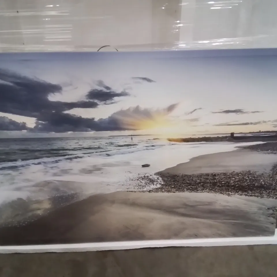 BEACH SCENE CANVAS WALL ART