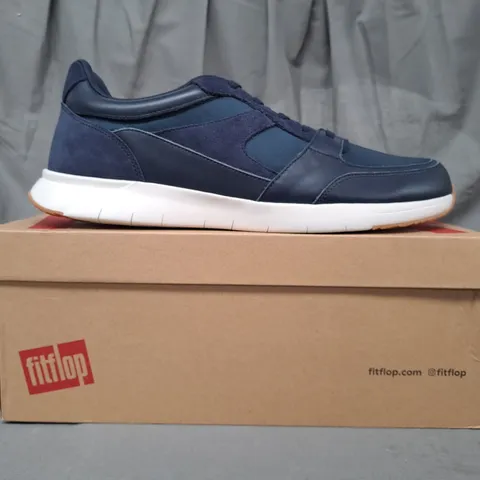 BOXED PAIR OF FITFLOP SNEAKERS IN NAVY UK SIZE 11.5