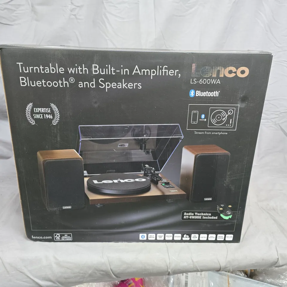 LENCO LS-600WA TURNTABLE WITH BUILT-IN AMPLIFIER, BLUETOOTH & SPEAKERS – BOXED