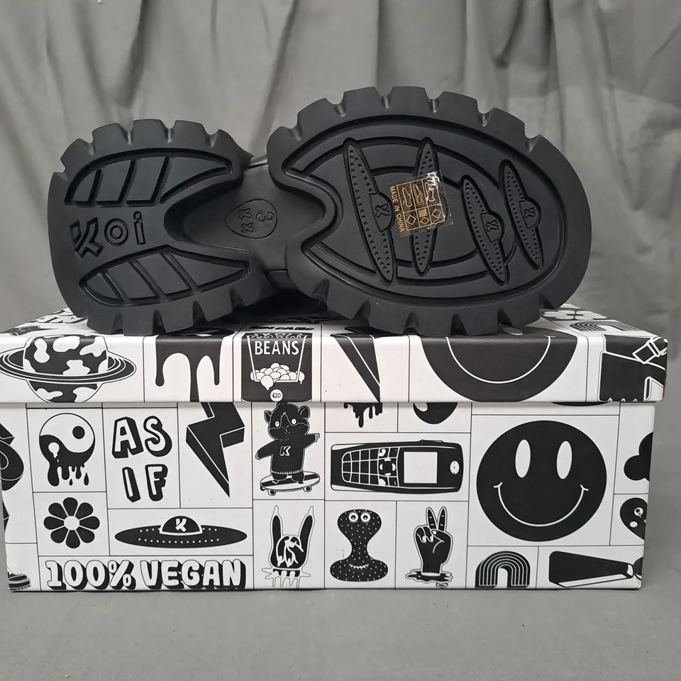 BOXED PAIR OF KOI VEGAN SIGMAR CHUNKY HIKING BOOTS IN BLACK UK SIZE 3