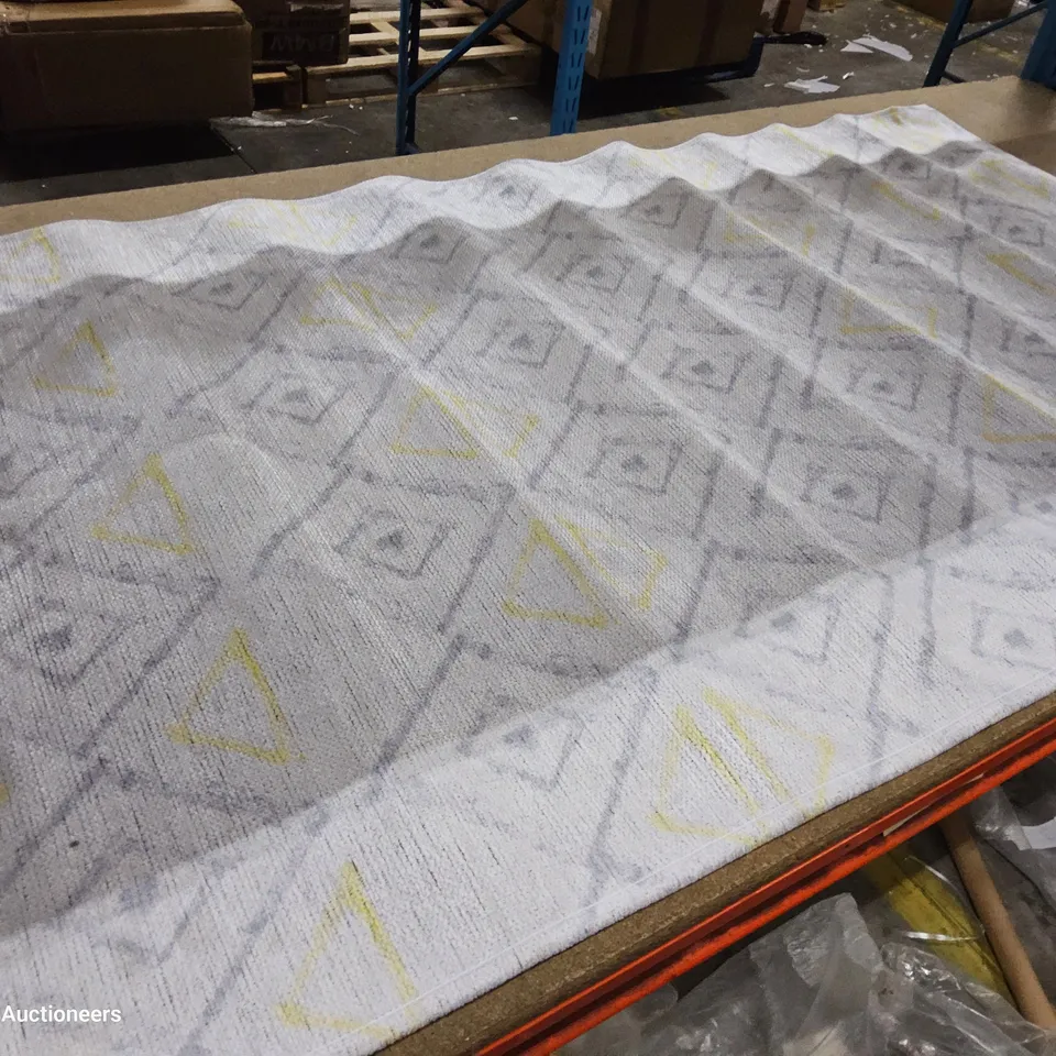 DESIGNER LAMAVOLA LINE RUG YELLOW/GREY 80 × 150