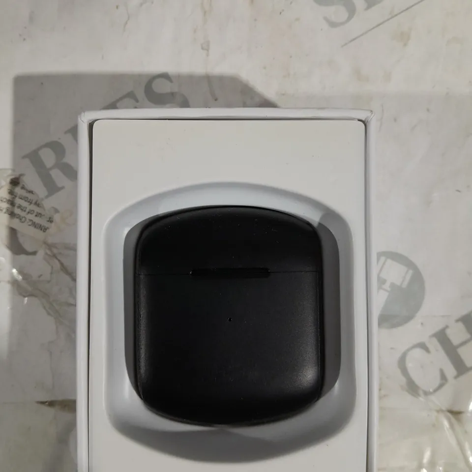 J80 WIRLESS EARPHONE 