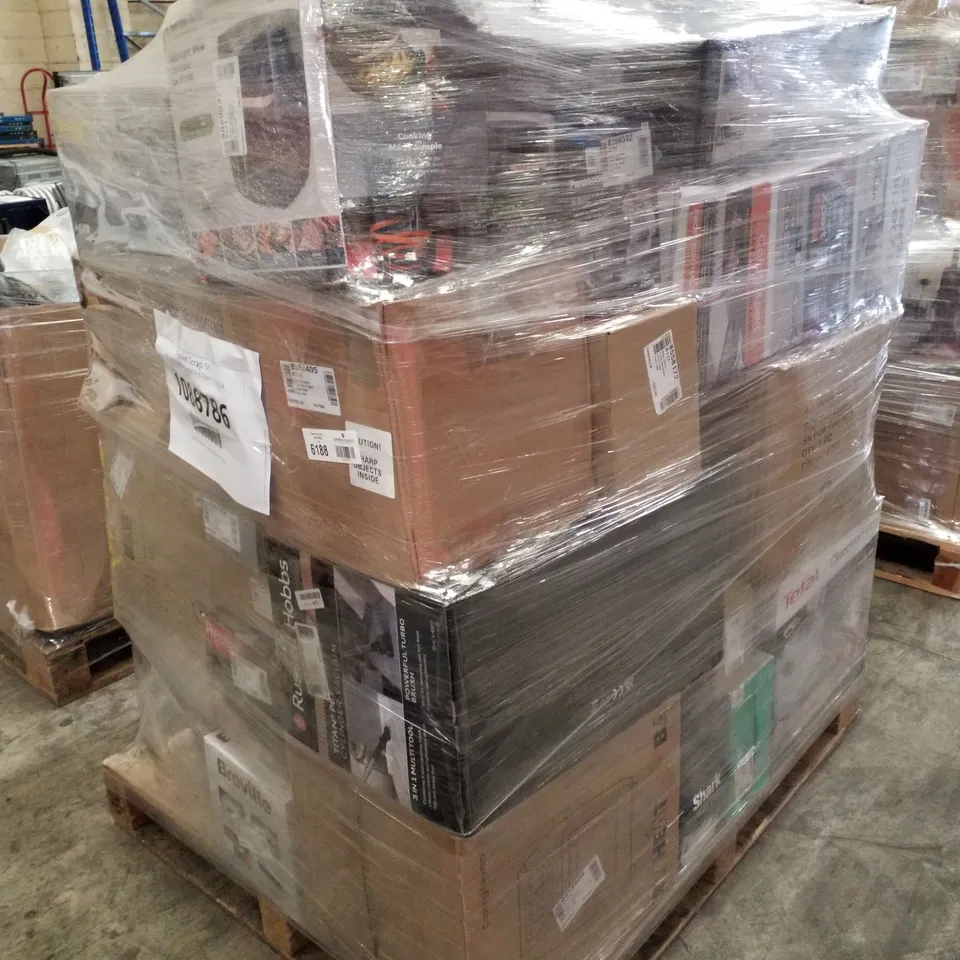 PALLET OF APPROXIMATELY 39 UNPROCESSED RAW RETURN HOUSEHOLD AND ELECTRICAL GOODS TO INCLUDE;