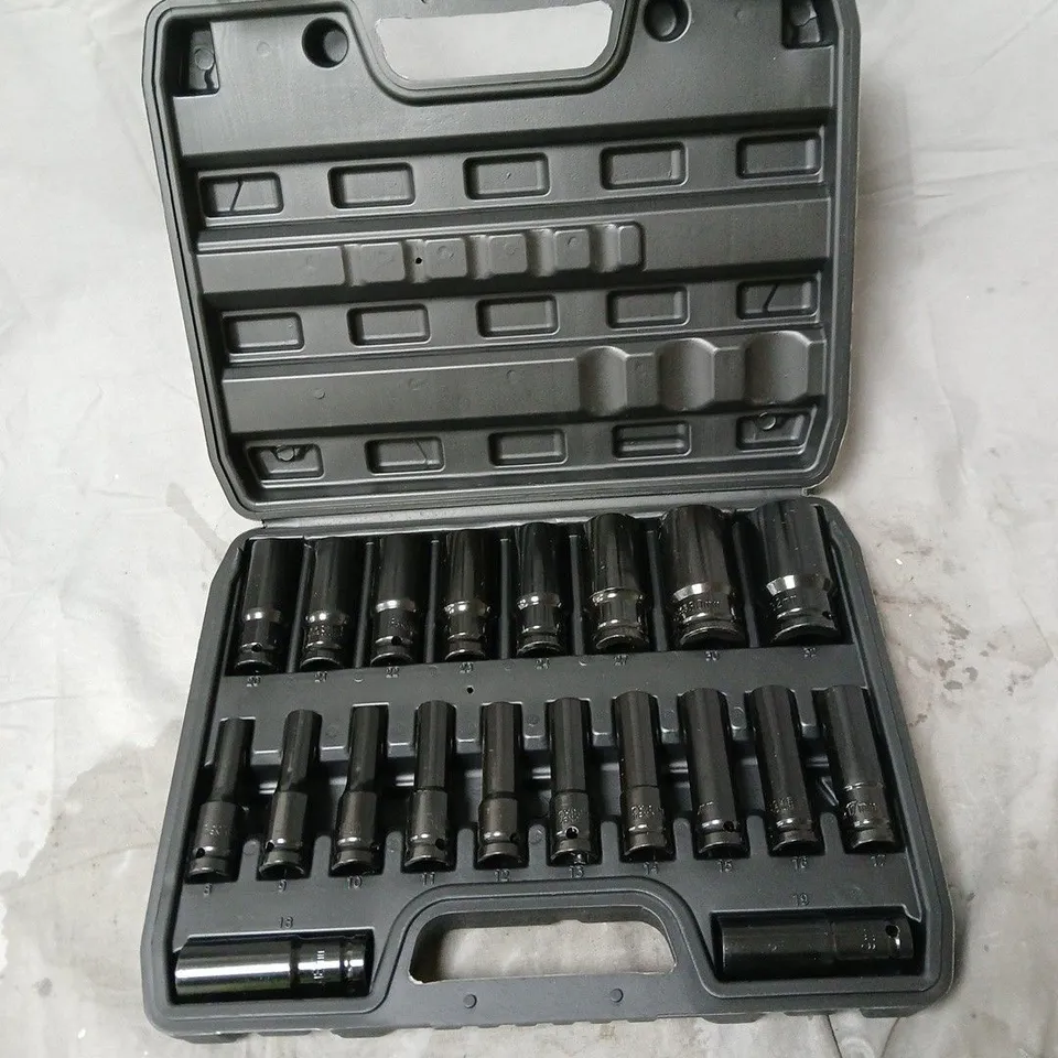HEAVY DUTY 20 PIECE DEEP IMPACT SOCKET SET