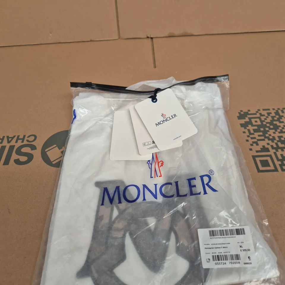 MONCLER MONOGRAM COTTON T-SHIRT XL – WHITE