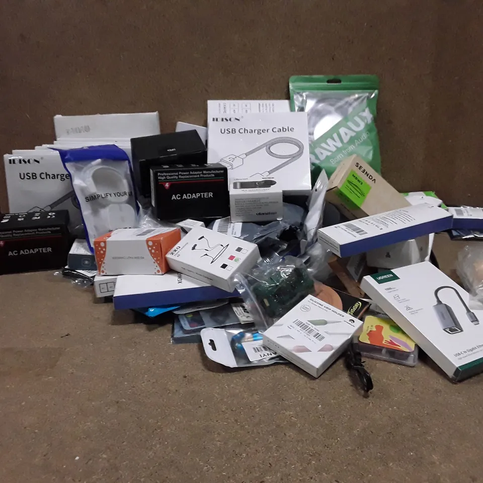 LOT TO CONTAIN APPROXIMATELY 25 ASSORTED ITEMS TO INCLUDE USB CABLES A.C. ADAPTORS EARPHONES ECT