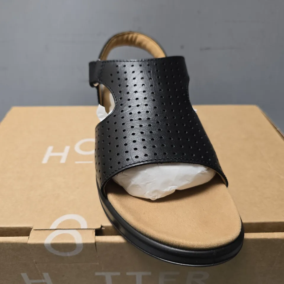 BOXED HOTTER MARBELLA WIDE IN BLACK - UK 7.5