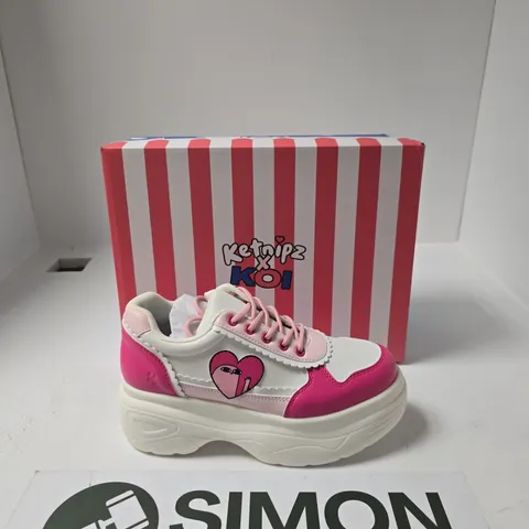 BOXED KETNIPZ X KOI WOMEN'S PINK & WHITE PLATFORM SNEAKERS – BOXED - US 10