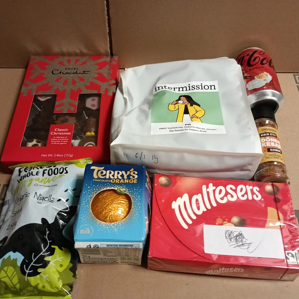 APPROXIMATELY 10 ASSORTED FOOD ITEMS TO INCLUDE COCACOLA, HOTEL CHOCOLAT AND COFFEE