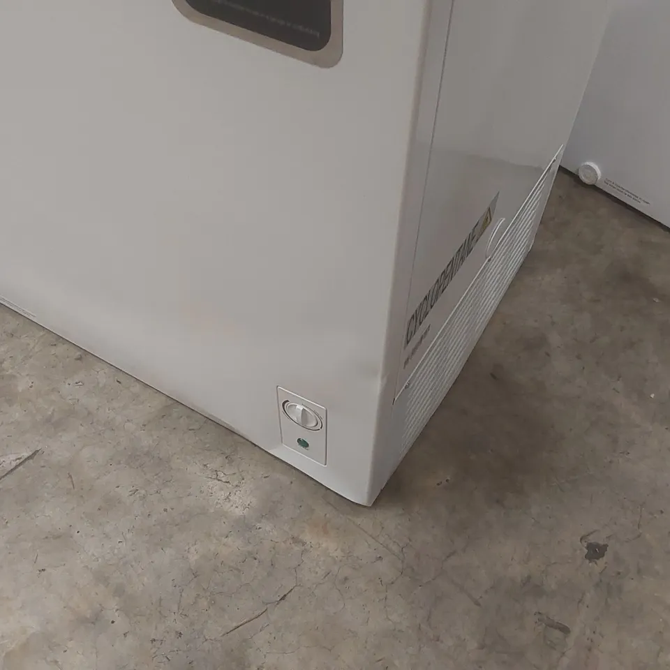 LOGIK L198CFW23 CHEST FREEZER - WHITE