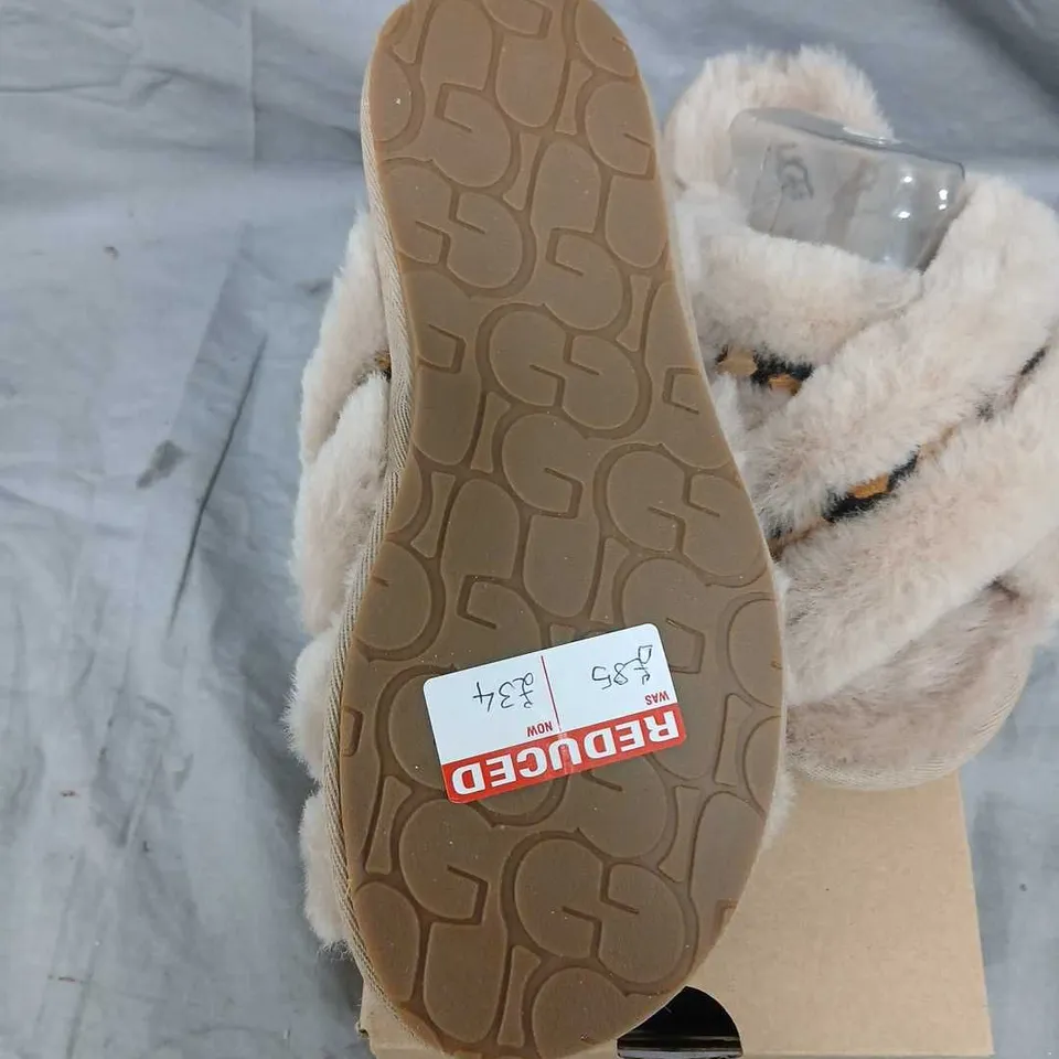 UGG SCUFFITA SPOTTY 3 SLIPPERS – BEIGE FAUX FUR