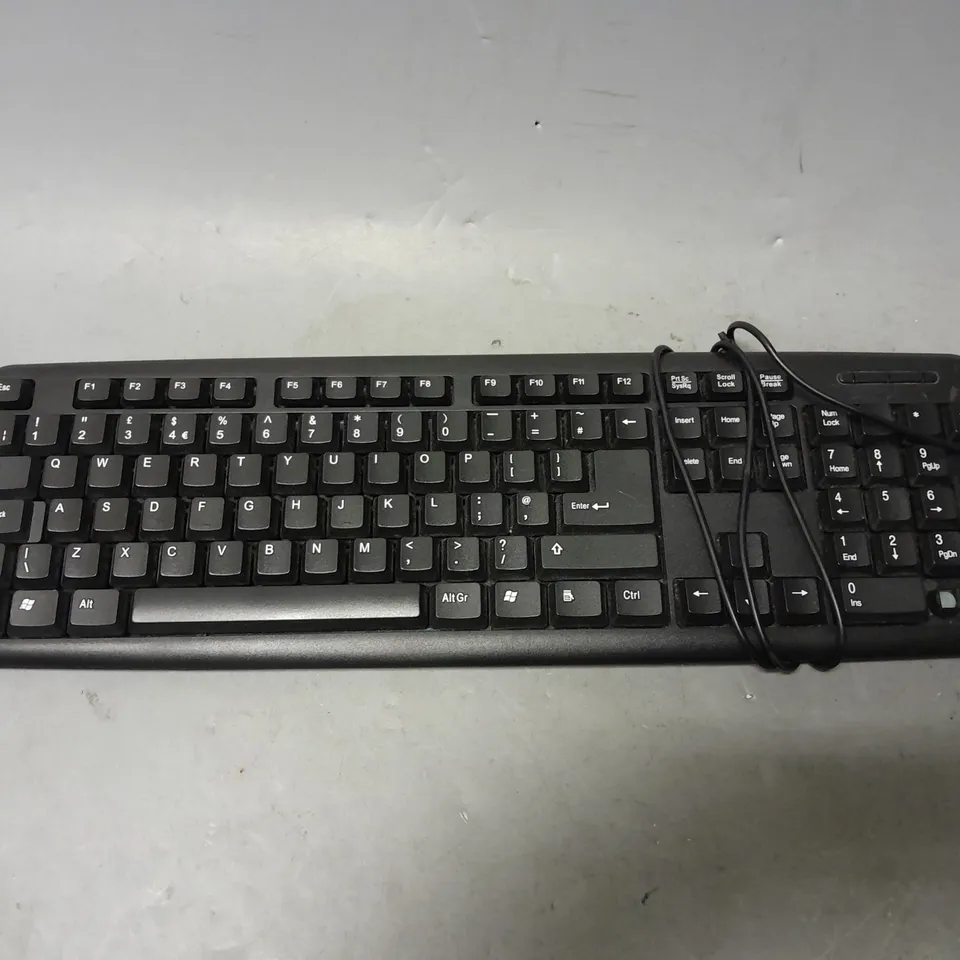 EVO LABS WIRED KEYBOARD - MODEL E-KBMS001 