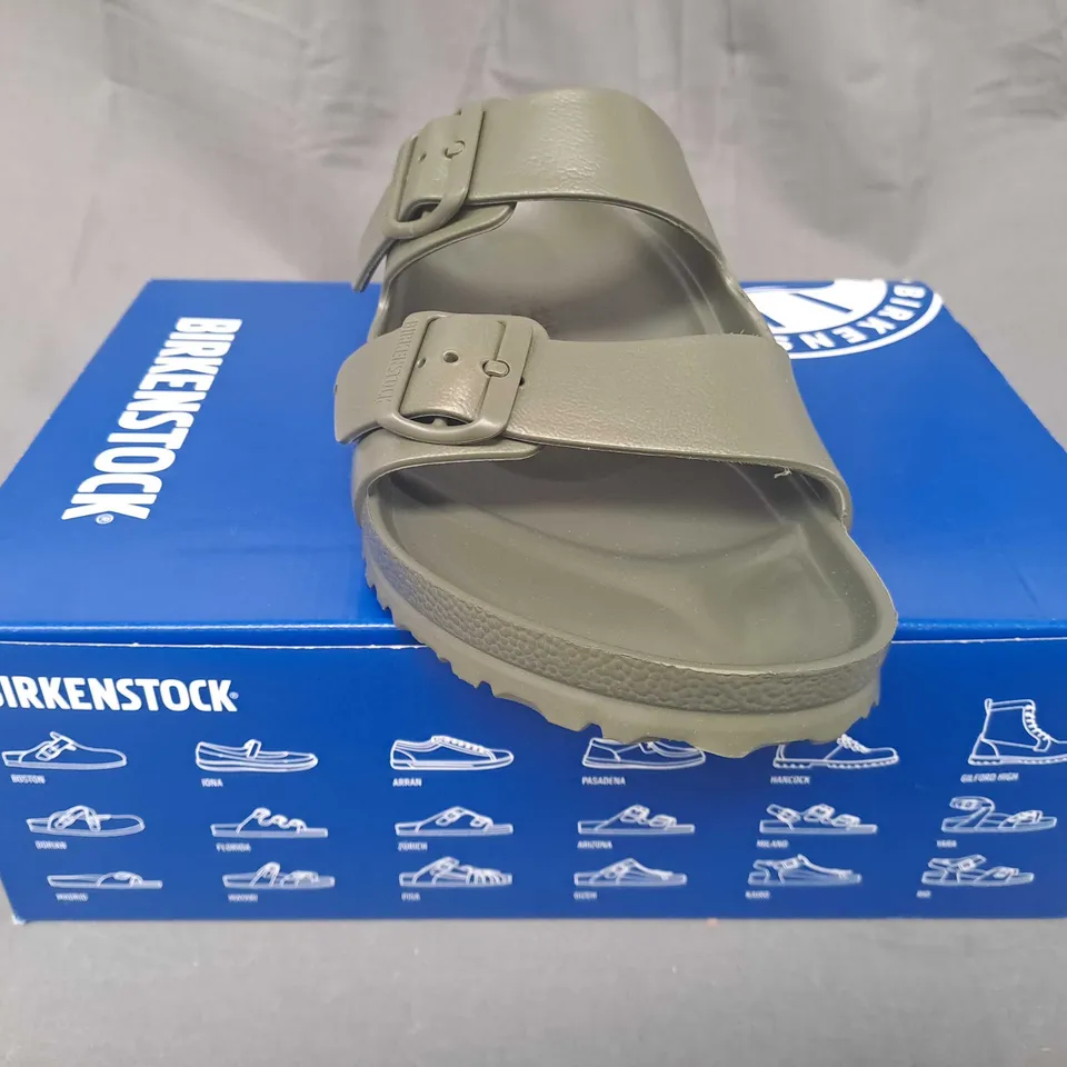BOXED PAIR OF BIRKENSTOCK ARIZONA EVA OPEN TOE SANDALS IN KHAKI UK SIZE 10.5