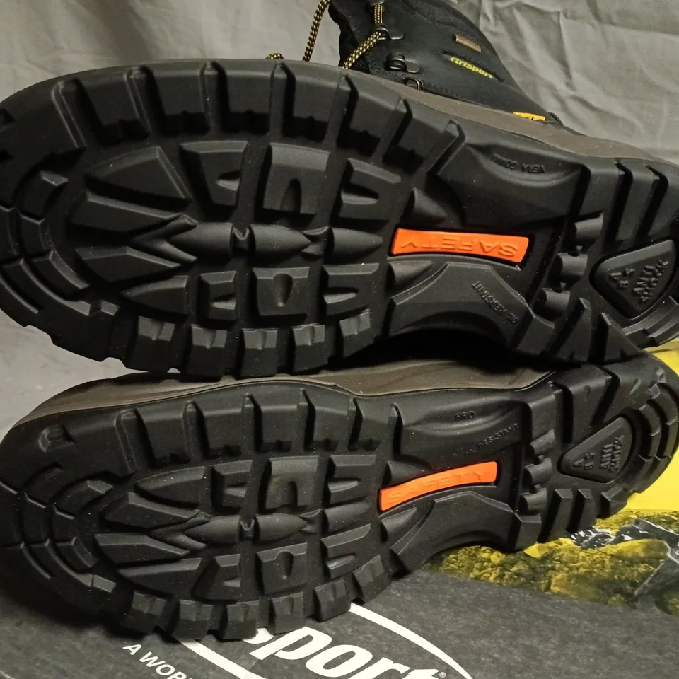 GRISPORT DYNAMITE AMG040BK BLACK SAFETY BOOTS – UK 11