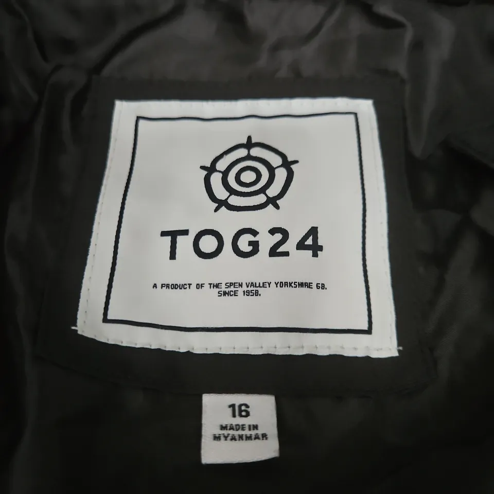TOG24 PADDED PARKA COAT WITH FAUX-FUR HOOD – UK SIZE 16, BLACK
