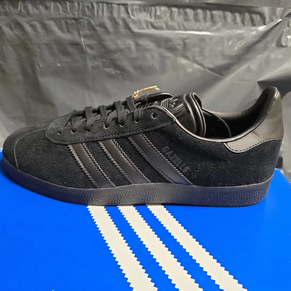ADIDAS GAZELLE SNEAKERS – BLACK SUEDE, UK 7