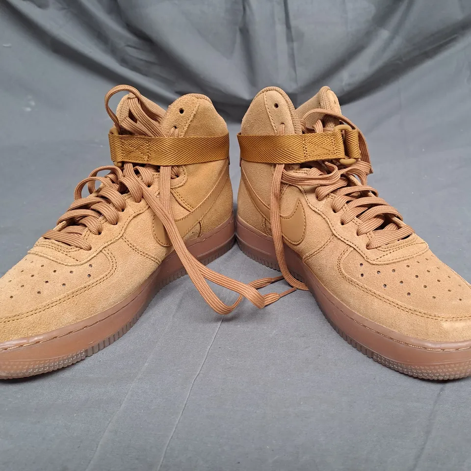 PAIR OF NIKE SUEDE HIGH TOPS IN TAN SIZE 6