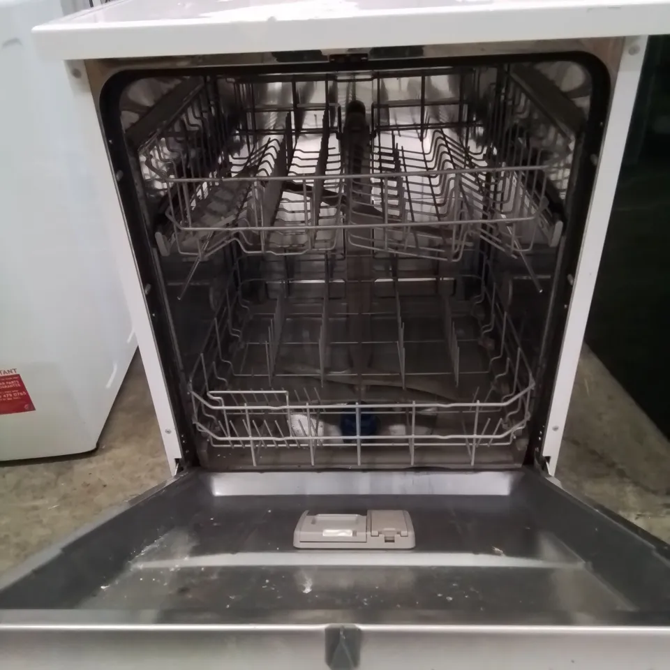 COMFEE' SLIMLINE FREESTANDING DISHWASHER FD934B-W - WHITE COLLECTION ONLY 