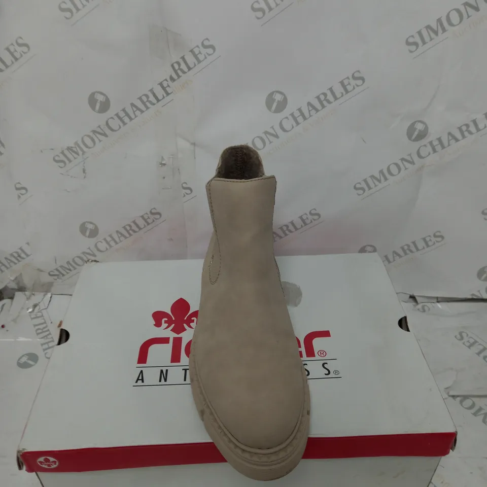 BOXED RIEKER CHUNKY ANKLE BOOTS, OFF WHITE - SIZE 6