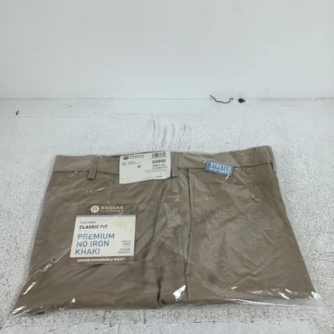 HAGGAR PREMIUM NO IRON KHAKI TROUSERS – MEN 42W x 32L